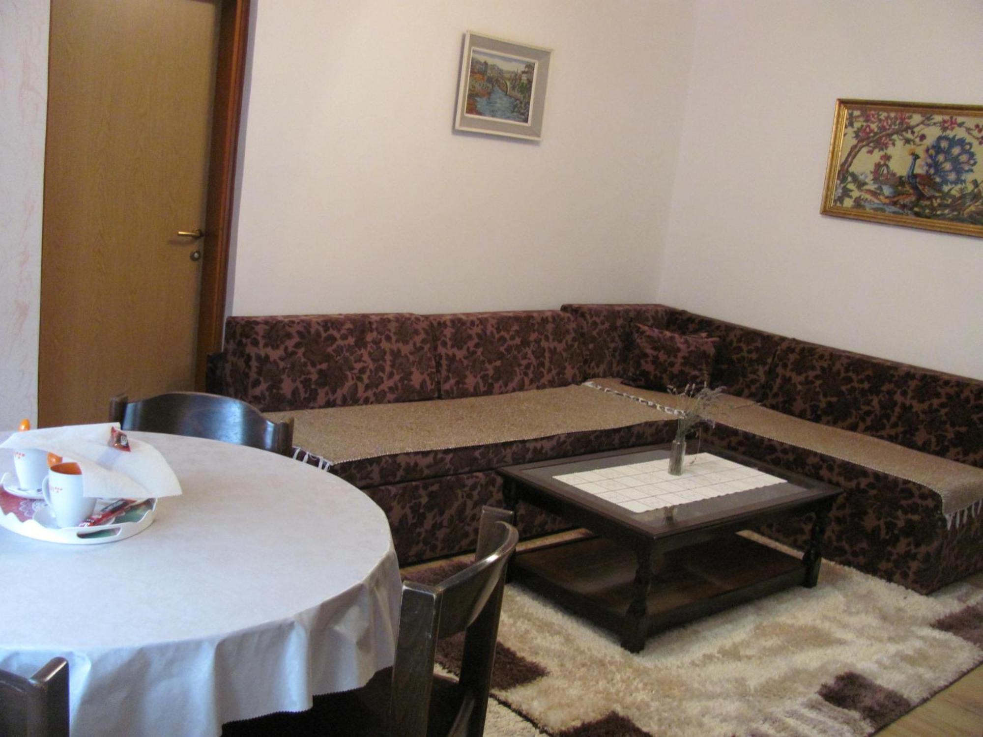 Apartment Safir - Free Parking Сараево Экстерьер фото