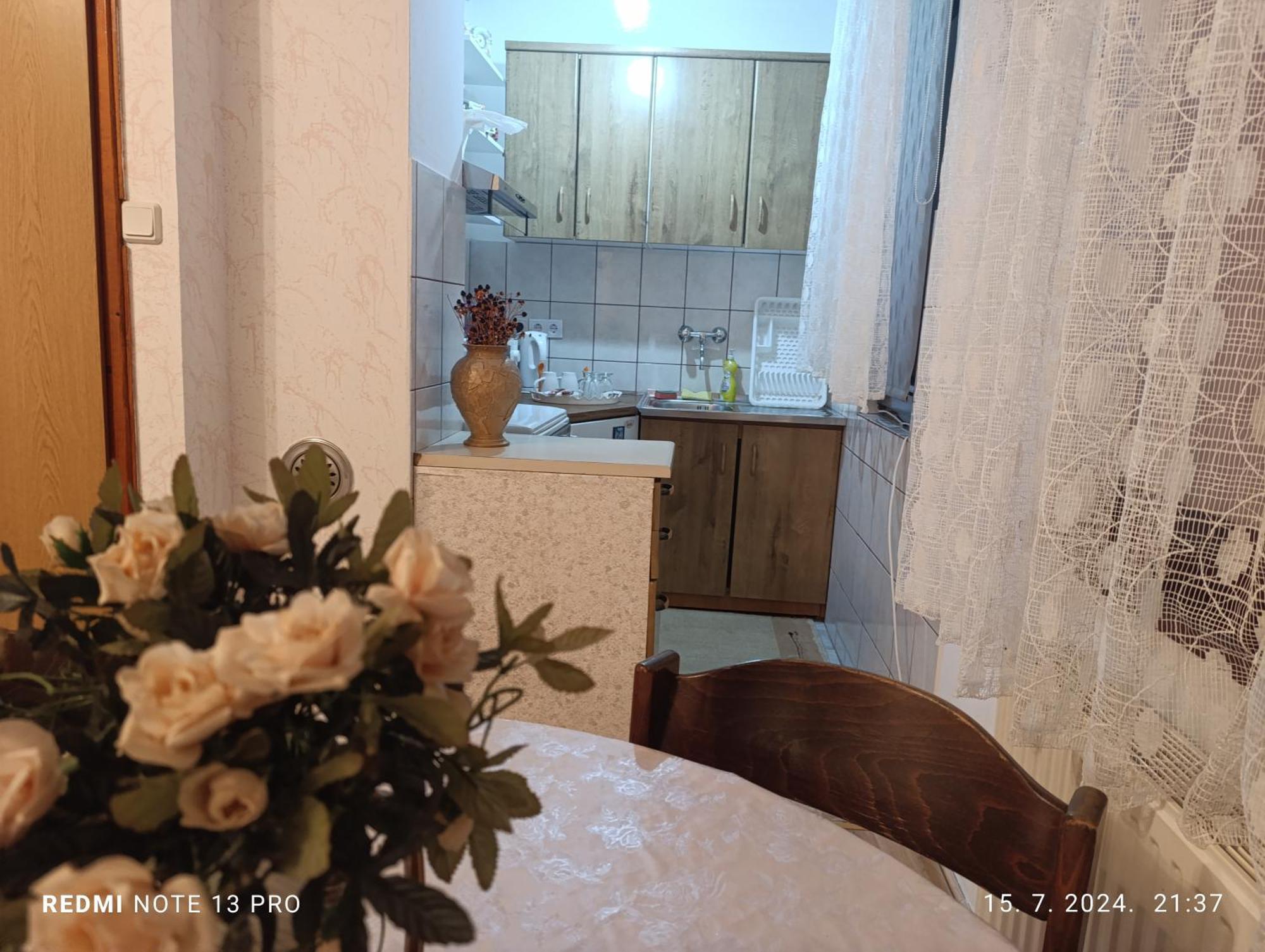 Apartment Safir - Free Parking Сараево Экстерьер фото