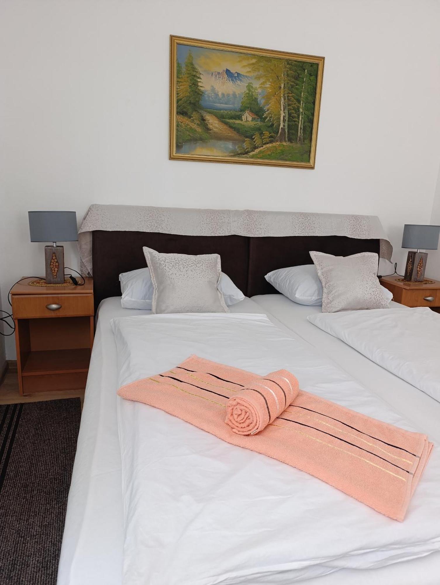 Apartment Safir - Free Parking Сараево Экстерьер фото